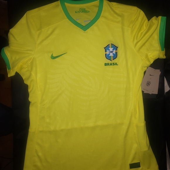 Nike Dri-fit Brazil Soccer Jersey Women’s Size Large NWT - Picture 1 of 9